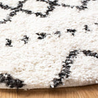 SAFAVIEH Arizona Shag Collection Area Rug - Image 4