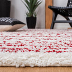 SAFAVIEH Area Rug 4x6 - Image 5