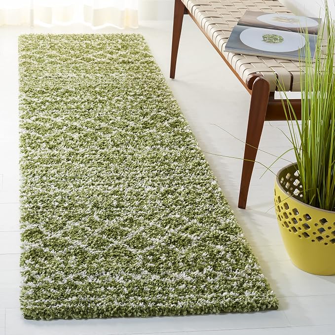 SAFAVIEH Arizona Shag Collection Runner Rug by Unknown
