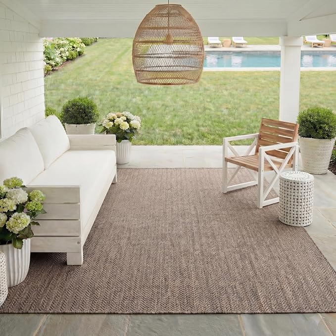 SAFAVIEH Outdoor Area Rug 8x11 - Image 10