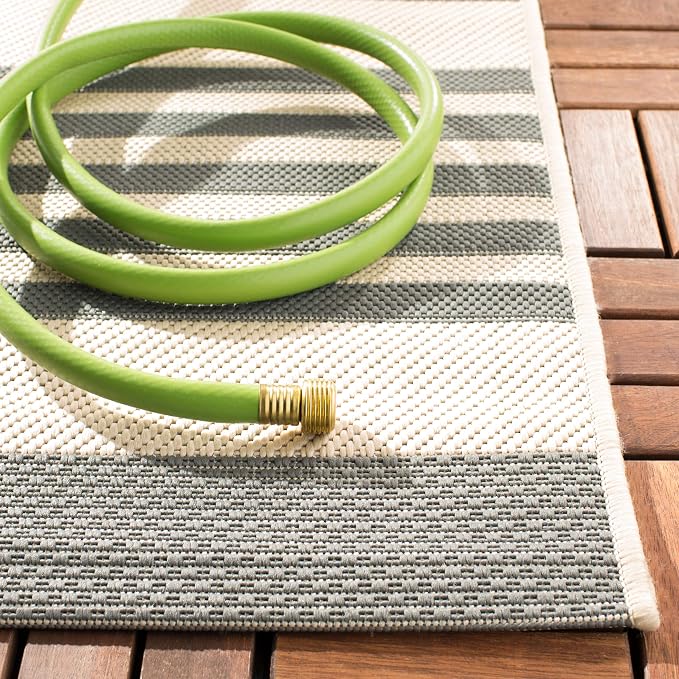 SAFAVIEH Washable Rug Outdoor Courtyard Collection - Image 6
