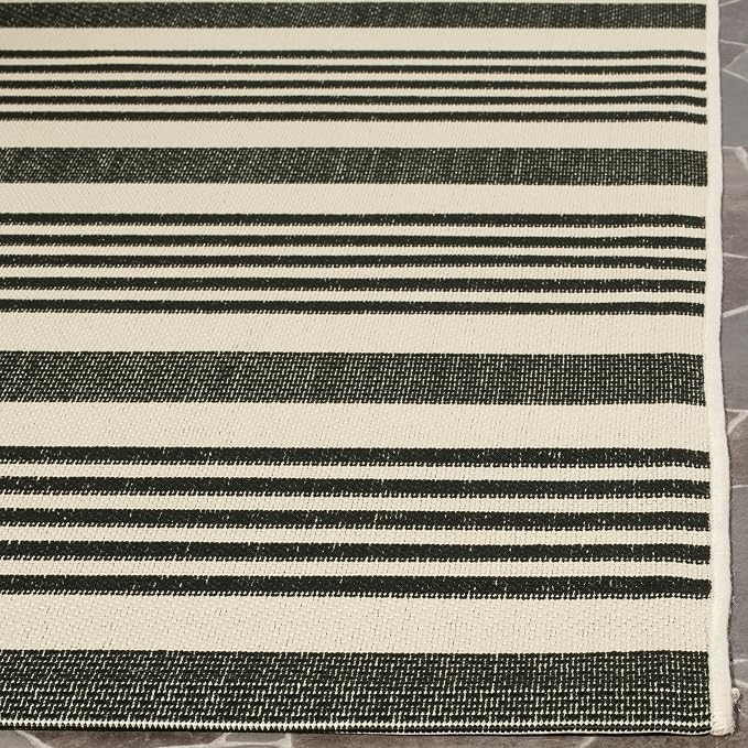 SAFAVIEH Courtyard Collection Area Rug - Image 4