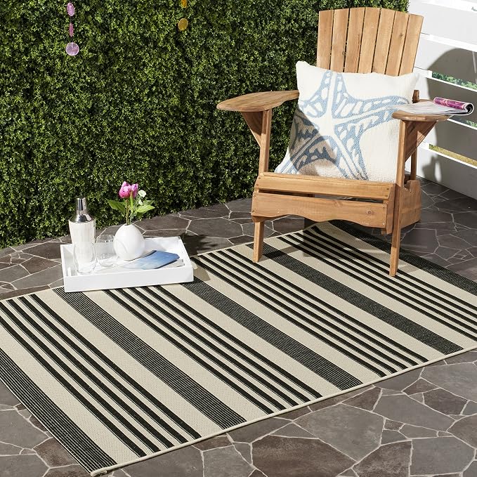 SAFAVIEH Washable Rug Outdoor Courtyard Collection by Unknown