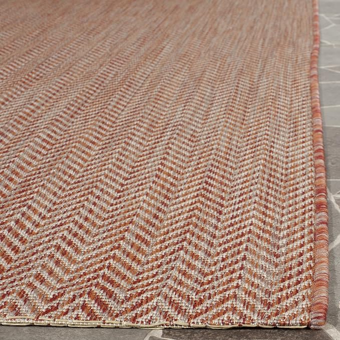 SAFAVIEH Outdoor Accent Rug 2'3"x5' - Image 5