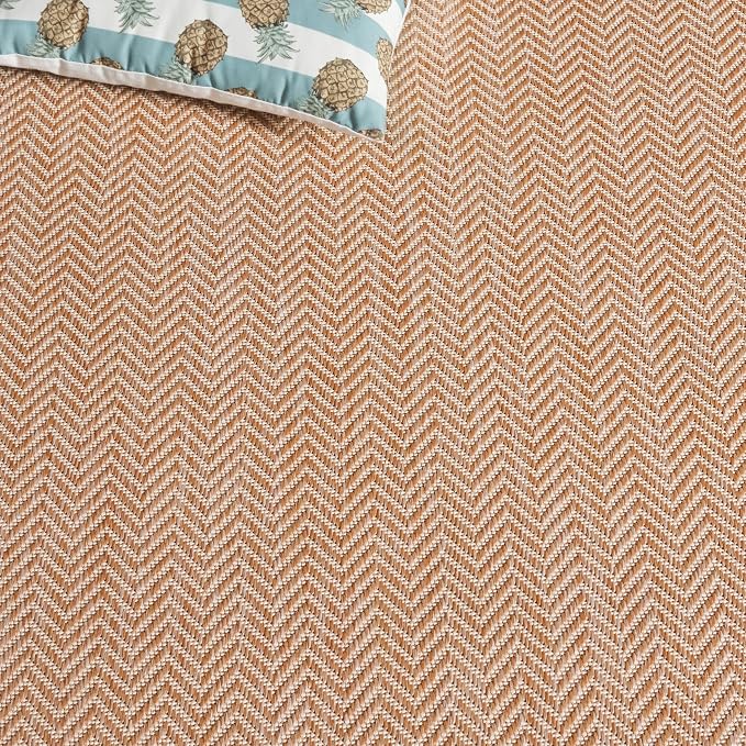 SAFAVIEH Outdoor Runner Rug 2'3"x10' - Image 7