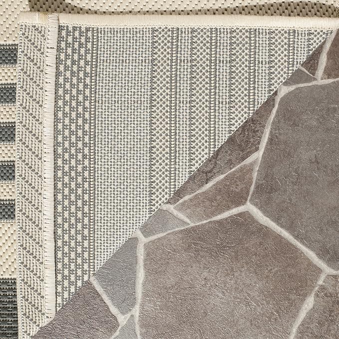 SAFAVIEH Washable Rug Outdoor Courtyard Collection - Image 5