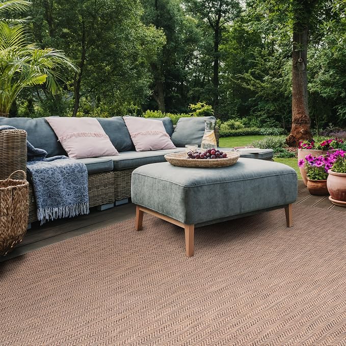 SAFAVIEH Outdoor Area Rug 8x11 - Image 7