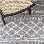 SAFAVIEH Arizona Shag Collection Area Rug - Image 6