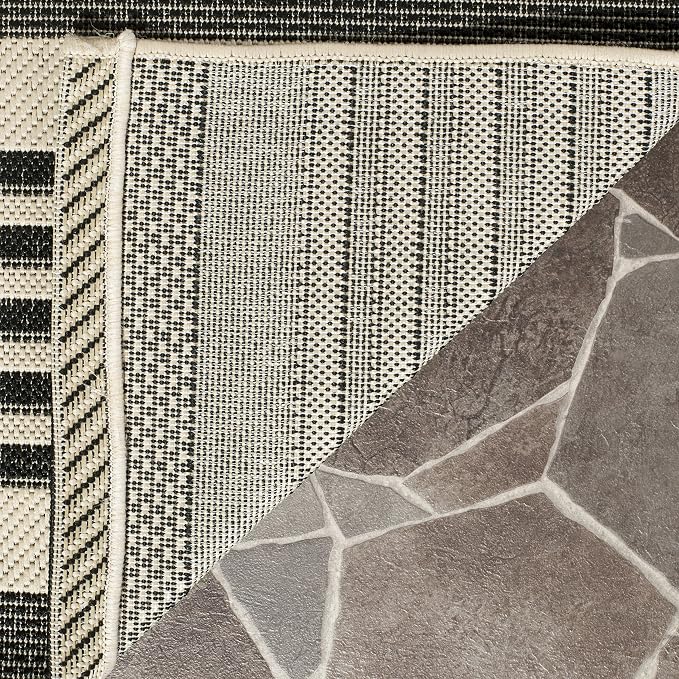 SAFAVIEH Washable Rug Outdoor Courtyard Collection - Image 8